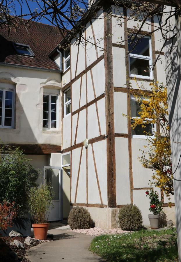 Au Coeur De Nuits Bed & Breakfast Bagian luar foto